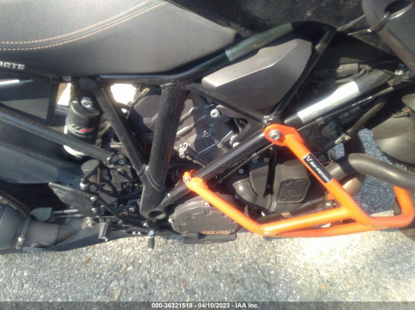 2018 KTM 1290 SUPER DUKE R VBKV39408JM986303