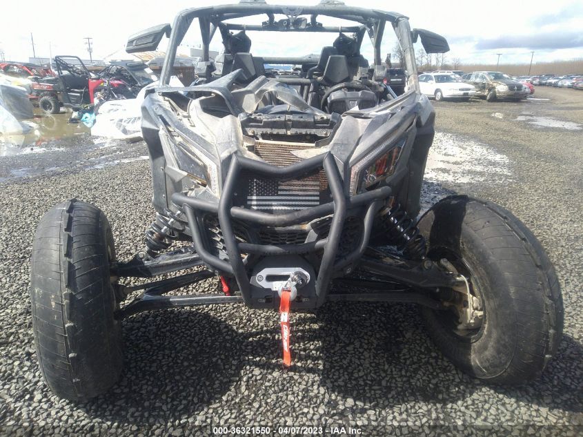 2017 CAN-AM MAVERICK X3 MAX X RS TURBO R - 3JBVNAW20HK000741