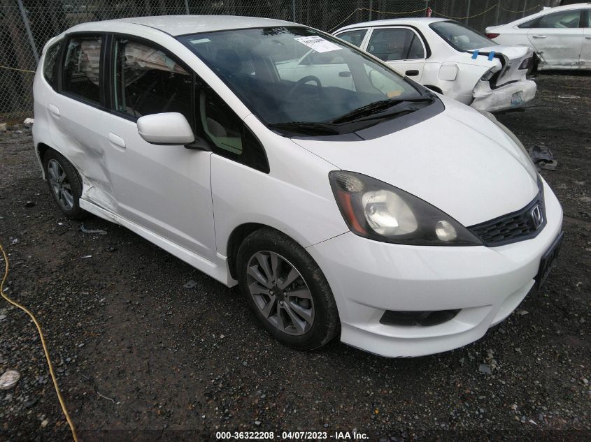 2013 HONDA FIT SPORT - JHMGE8H59DC018272