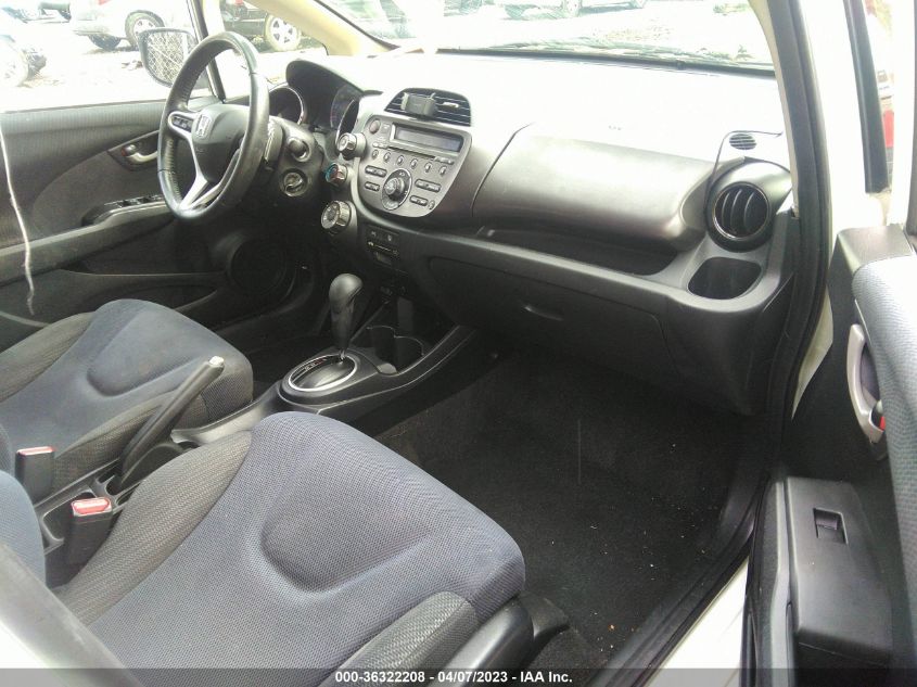 2013 HONDA FIT SPORT - JHMGE8H59DC018272