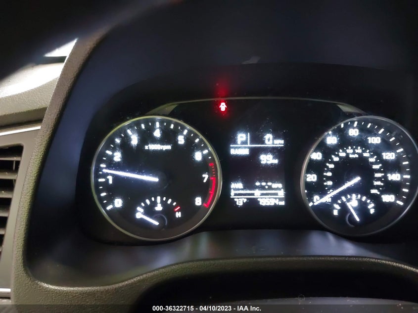 VIN 5NPD74LF0JH403047 2018 HYUNDAI ELANTRA SE
