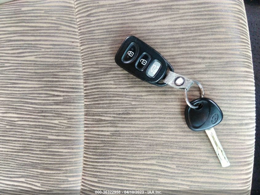 2014 HYUNDAI SONATA GLS - 5NPEB4AC1EH907396