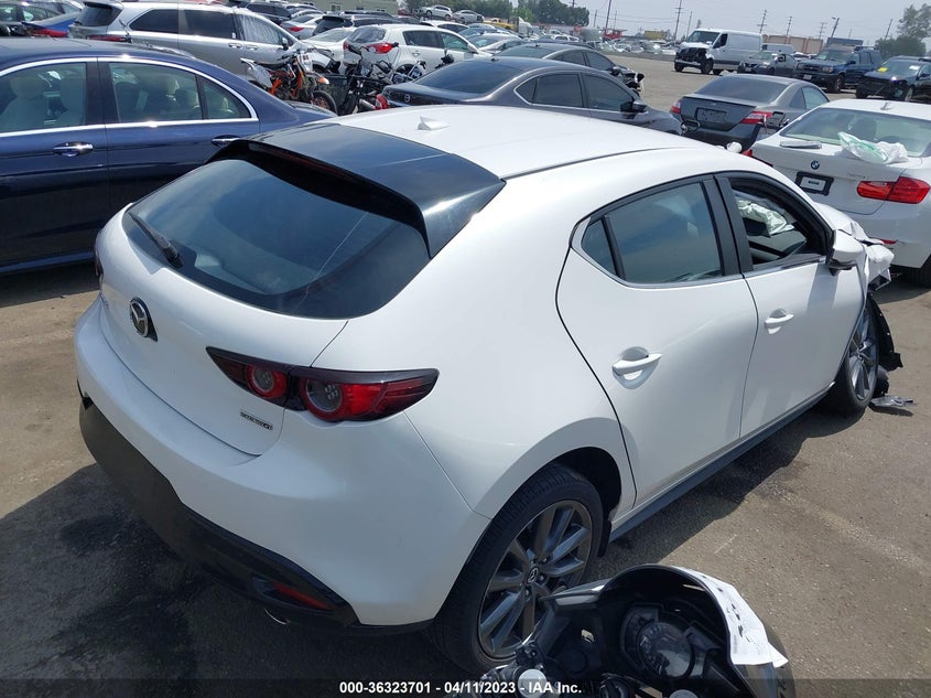 VIN JM1BPAMMXK1133305 2019 MAZDA MAZDA3 HATCHBACK W/PREFERRED PKG