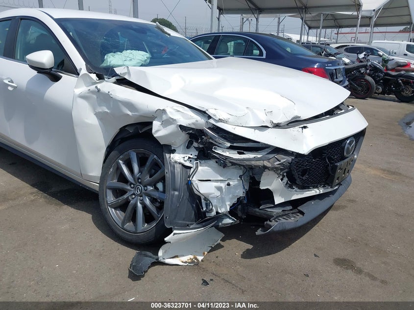 VIN JM1BPAMMXK1133305 2019 MAZDA MAZDA3 HATCHBACK W/PREFERRED PKG