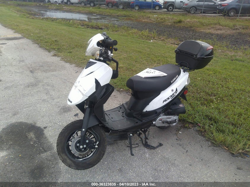 VIN LL0TCAPHXMG010477 2021 YNGF 49CC SCOOTER