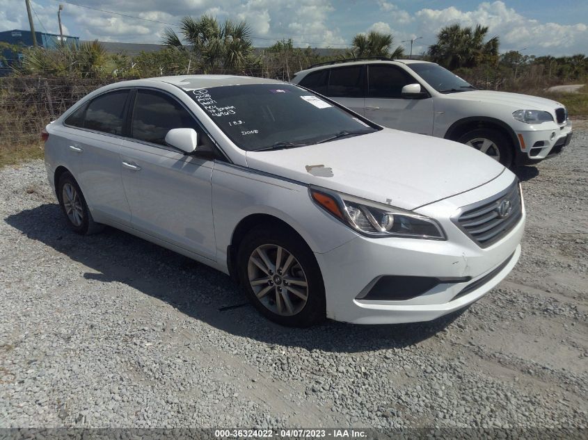 2017 HYUNDAI SONATA SE - 5NPE24AF7HH469613