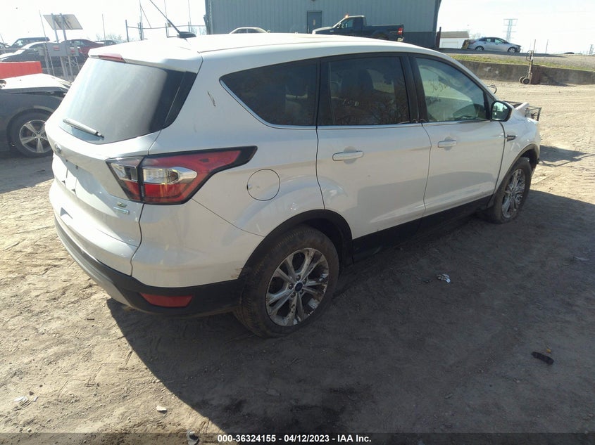 VIN 1FMCU0G91HUD17629 2017 FORD ESCAPE SE