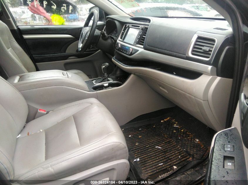 2019 TOYOTA HIGHLANDER SE/XLE - 5TDJZRFHXKS952838