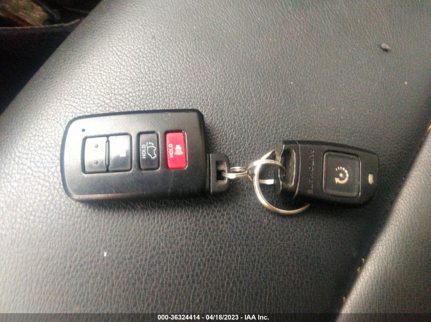 2017 TOYOTA RAV4 LIMITED/PLATINUM - 2T3DFREV9HW614531