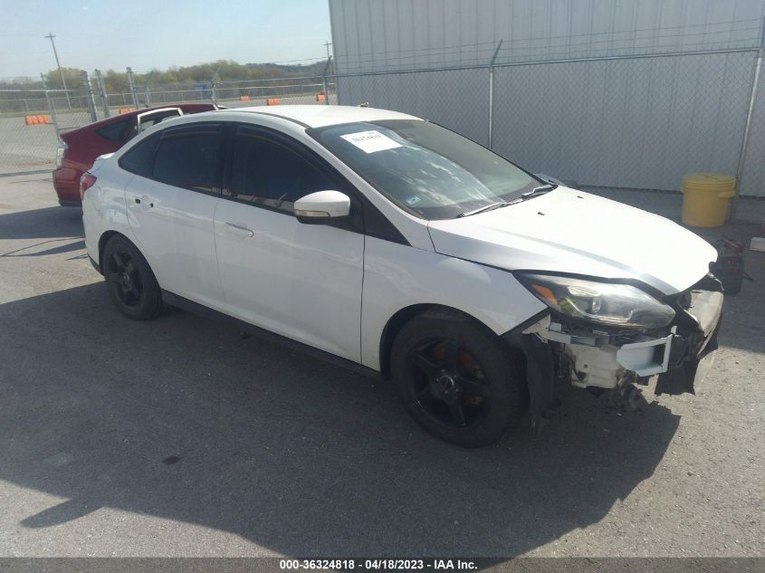 2014 FORD FOCUS SE - 1FADP3F24EL184166