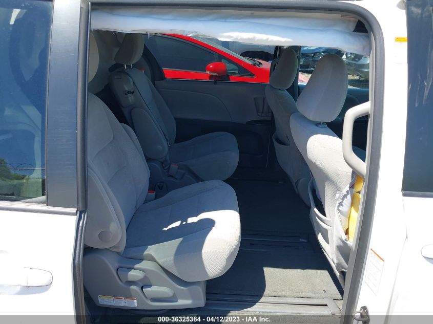 2015 TOYOTA SIENNA LE - 5TDKK3DC0FS558056