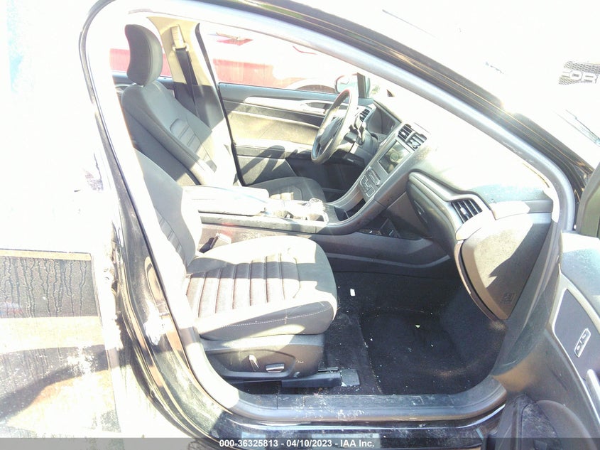 VIN 3FA6P0HD3JR252541 2018 FORD FUSION SE