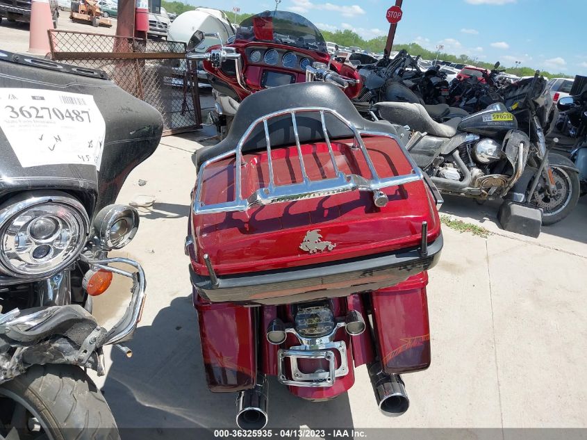 2014 HARLEY-DAVIDSON FLHTKSE CVO LIMITED 1HD1TEN18EB950501