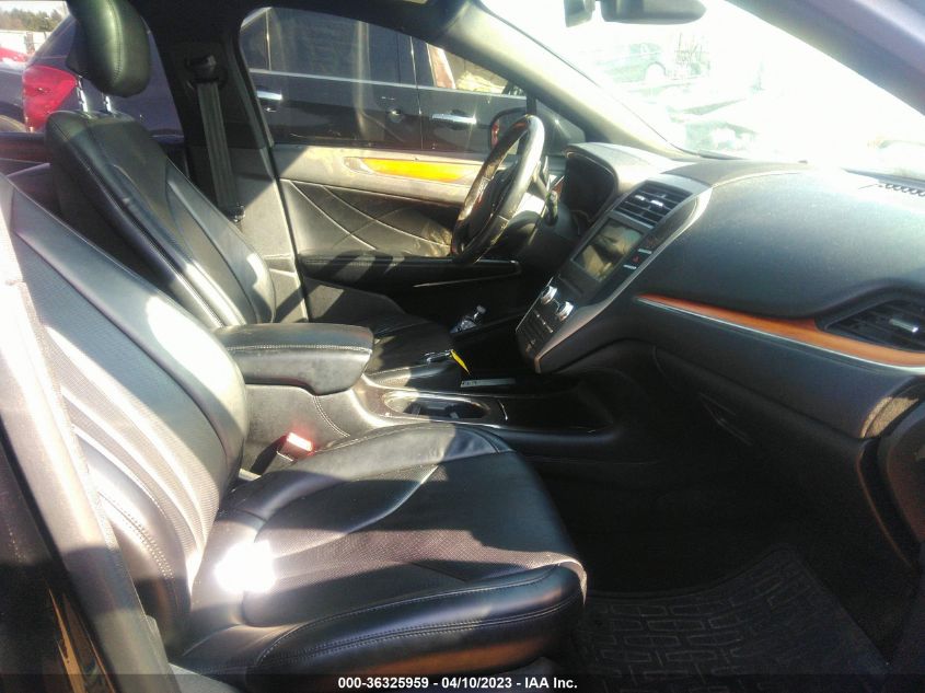 2016 LINCOLN MKC RESERVE - 5LMTJ3DH3GUJ31656