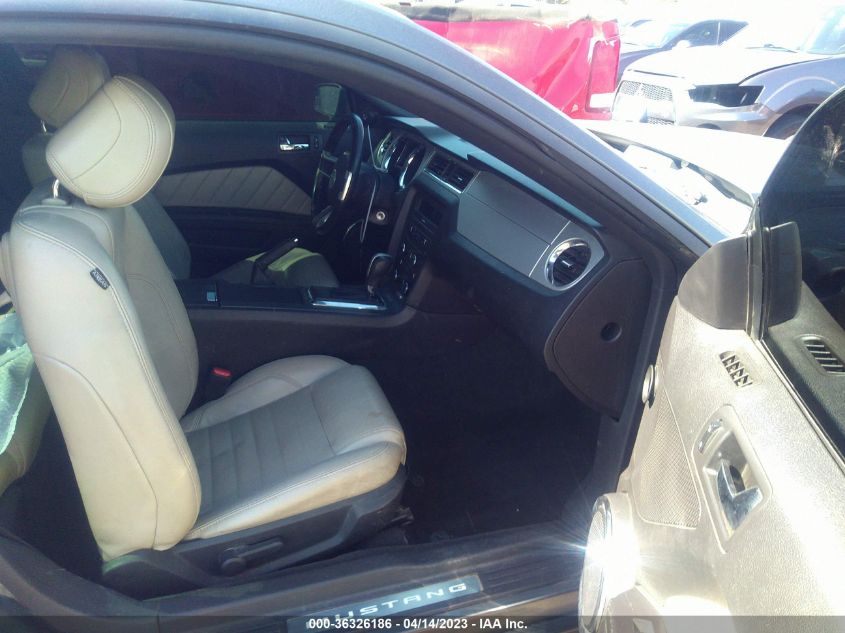 2013 FORD MUSTANG V6 - 1ZVBP8AM0D5230048