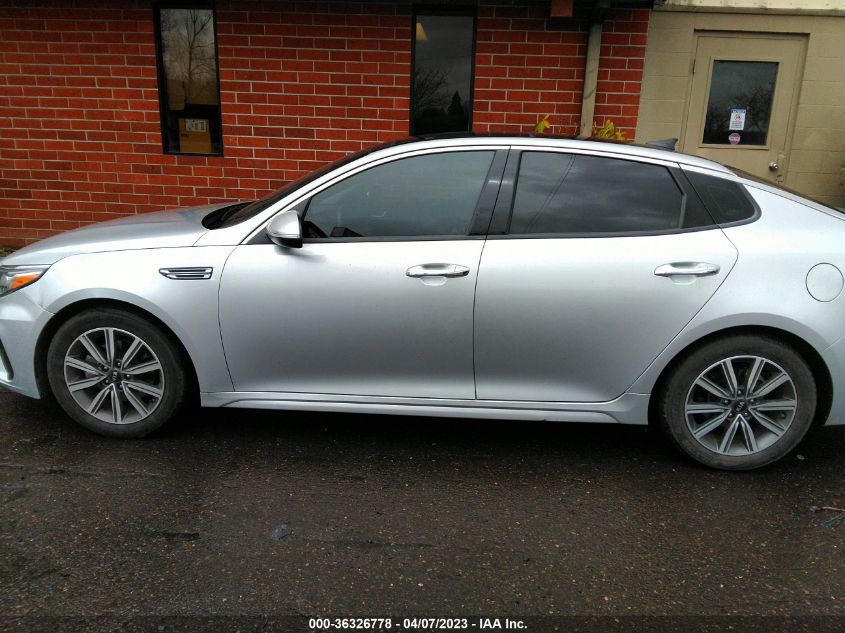 5XXGT4L36KG327880 Kia Optima LX 6