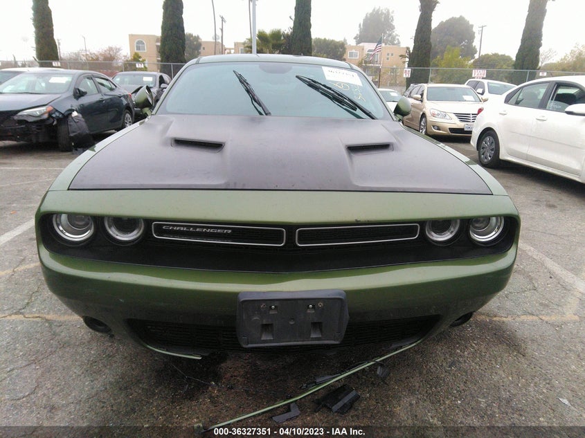 VIN 2C3CDZAG1JH287075 2018 DODGE CHALLENGER SXT