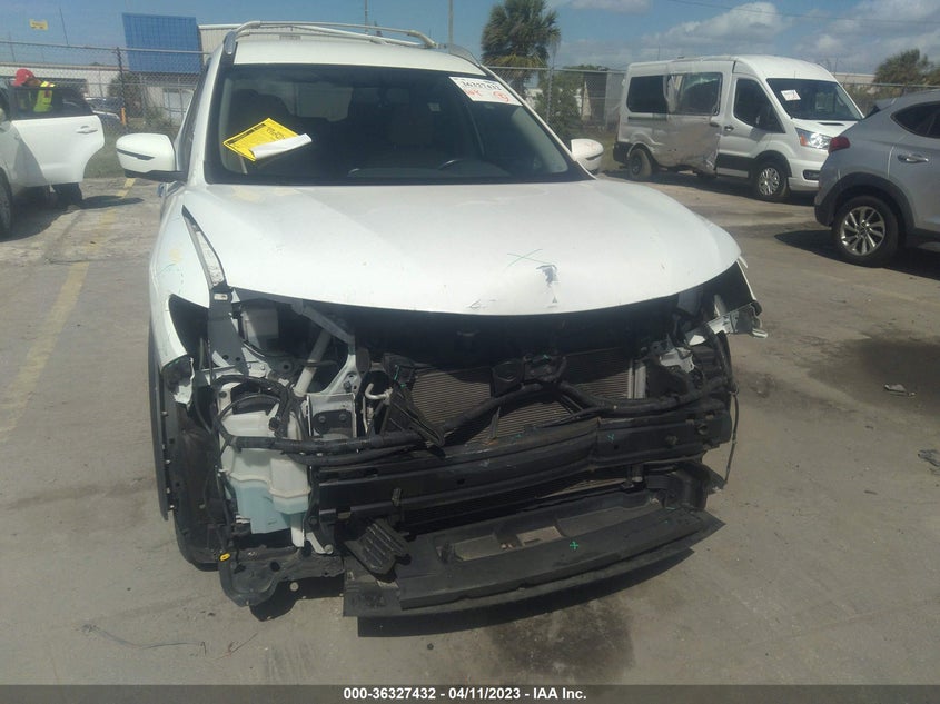 VIN KNMAT2MT1HP557787 2017 NISSAN ROGUE SV