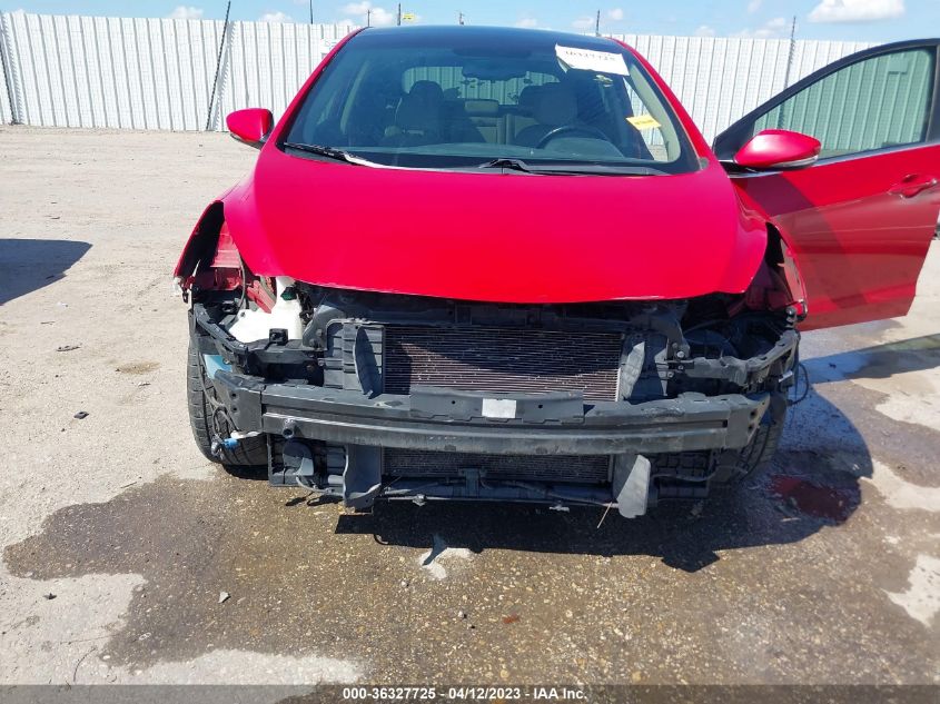 2013 HYUNDAI ELANTRA GT - KMHD35LE9DU111637