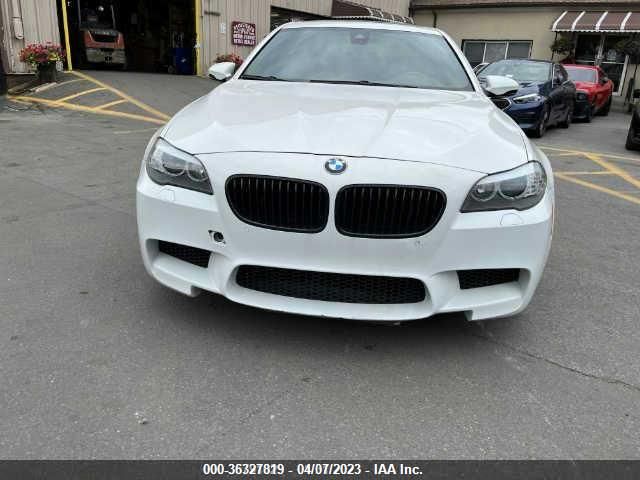 2013 BMW M5 WBSFV9C52DD097040