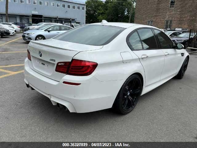 2013 BMW M5 WBSFV9C52DD097040