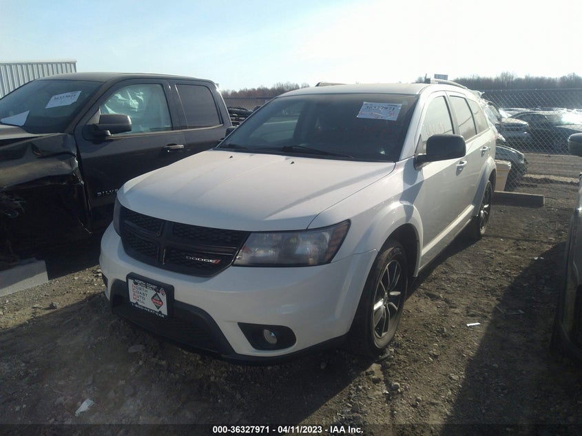 VIN 3C4PDCBBXKT738106 2019 DODGE JOURNEY SE