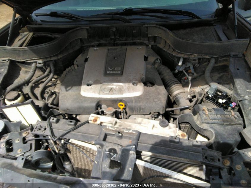2015 INFINITI QX70 JN8CS1MW5FM483552