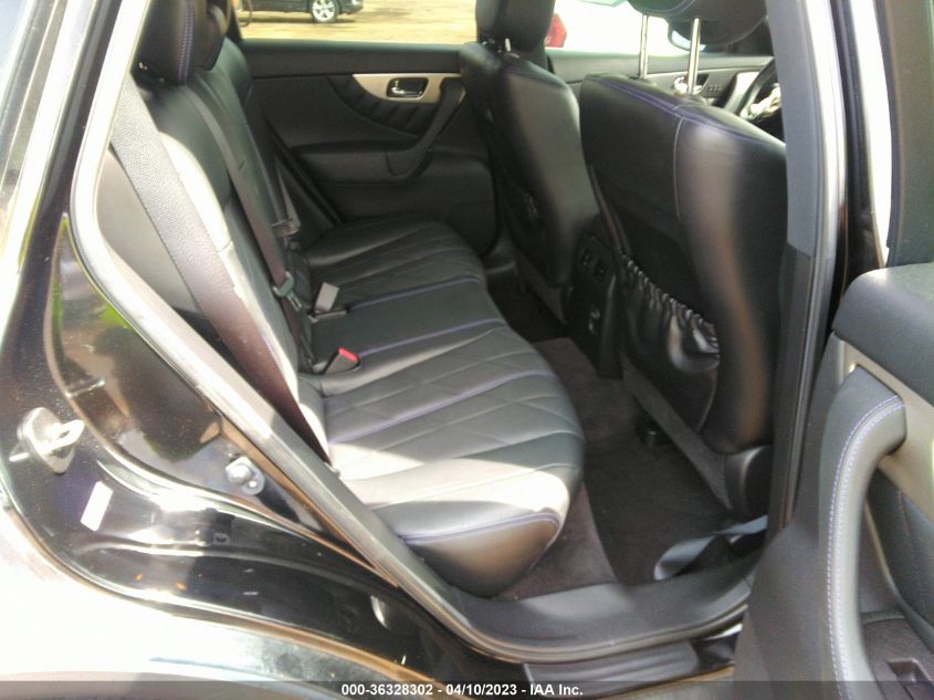 2015 INFINITI QX70 JN8CS1MW5FM483552