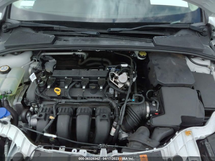 2016 FORD FOCUS SE - 1FADP3F29GL405702