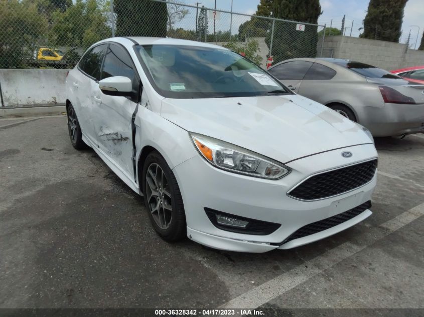 2016 FORD FOCUS SE - 1FADP3F29GL405702