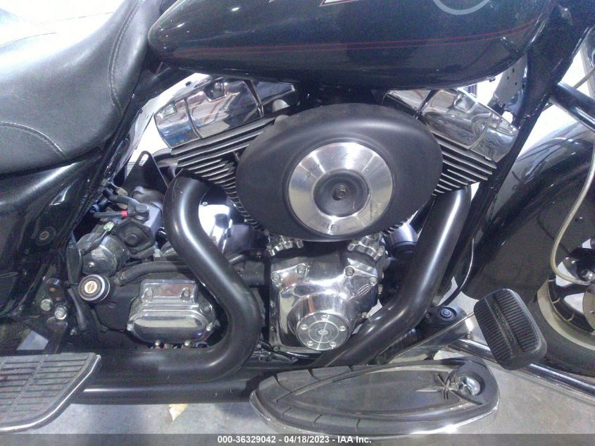 2005 HARLEY-DAVIDSON FLHRI - 1HD1FBW105Y612978