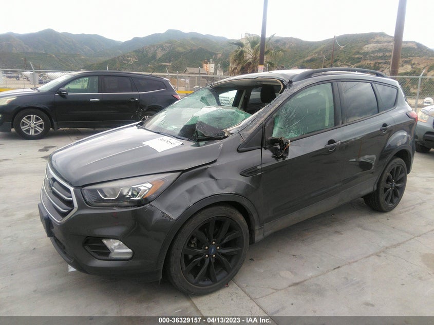VIN 1FMCU0GD2KUB62729 2019 FORD ESCAPE SE