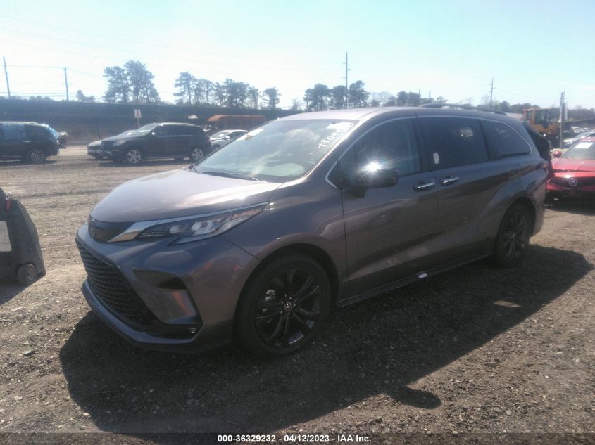 2022 TOYOTA SIENNA XSE - 5TDDRKEC2NS086356