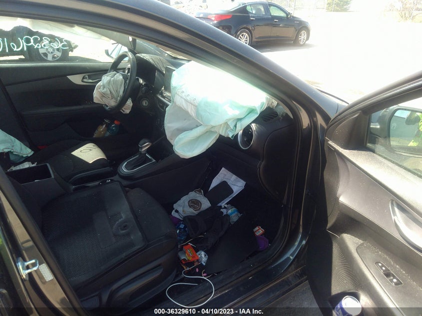 VIN 3KPF24ADXNE458009 2022 KIA FORTE LXS