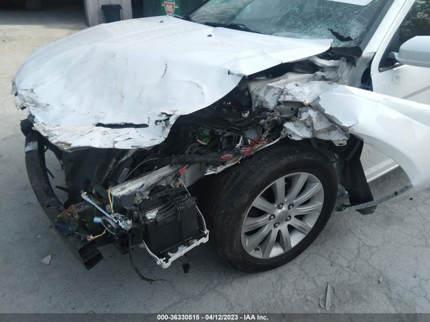 2013 CHRYSLER 200 TOURING - 1C3CCBBB8DN593859