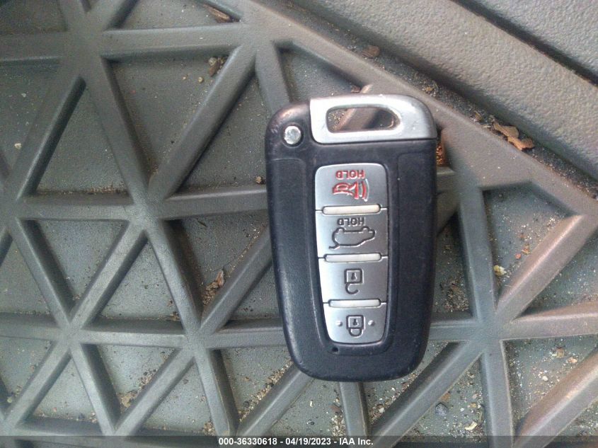 2013 HYUNDAI VELOSTER TURBO W/BLACK INT - KMHTC6AE1DU122006
