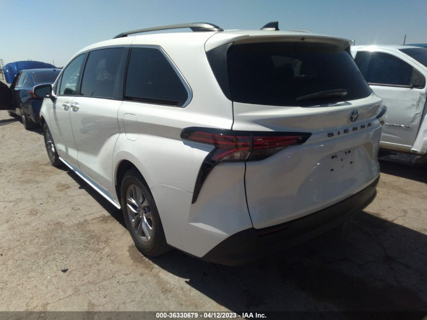 2021 TOYOTA SIENNA XLE - 5TDYRKEC1MS040825