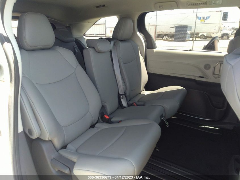 2021 TOYOTA SIENNA XLE - 5TDYRKEC1MS040825