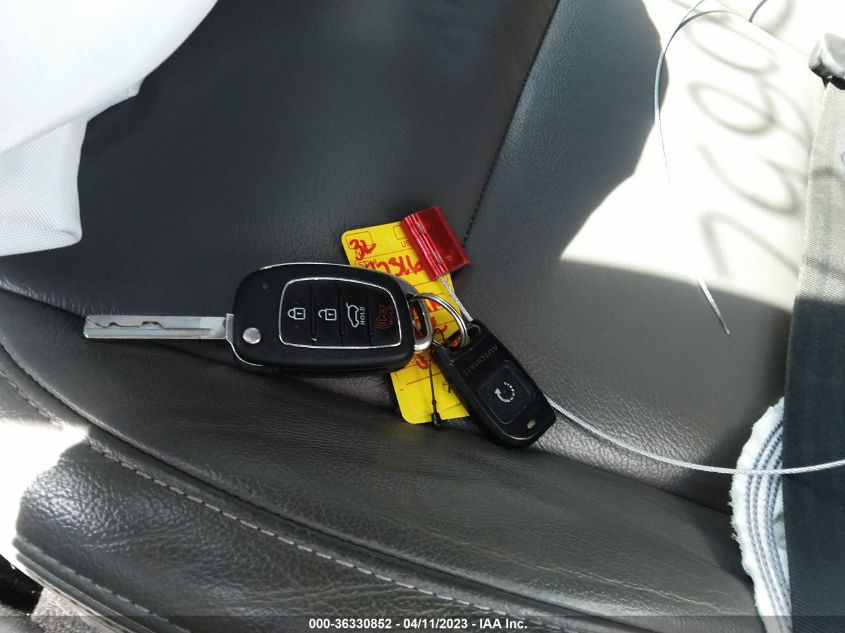 2017 HYUNDAI SANTA FE SE - KM8SMDHF8HU256724