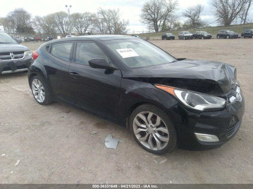 2013 HYUNDAI VELOSTER W/GRAY INT - KMHTC6AD1DU086826