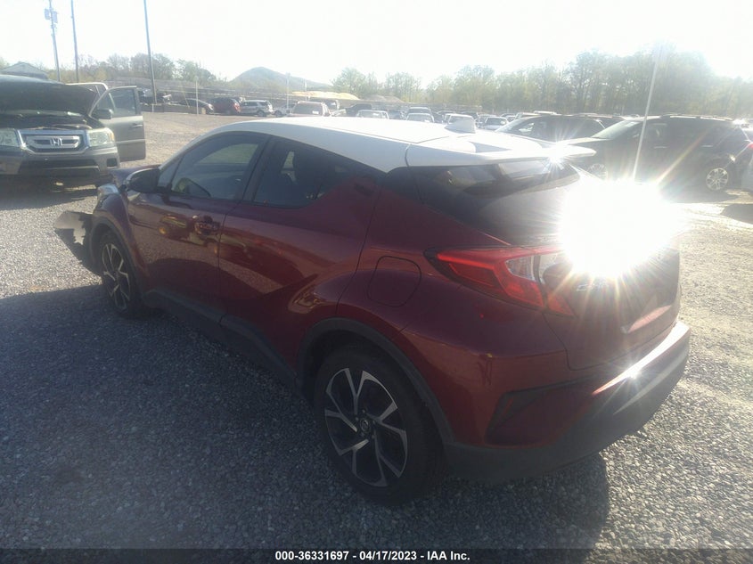 VIN JTNKHMBX4J1008564 2018 TOYOTA C-HR XLE