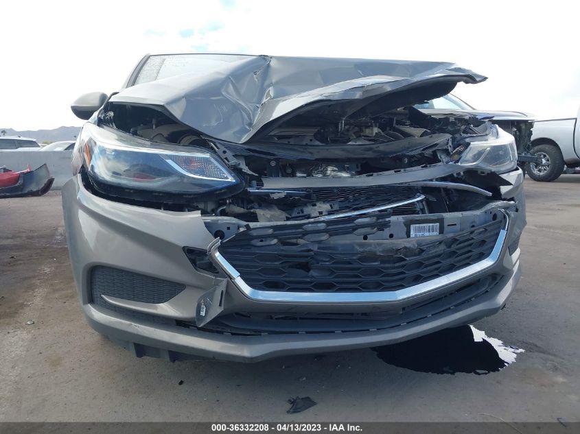 2018 CHEVROLET CRUZE LT - 1G1BE5SM4J7141761