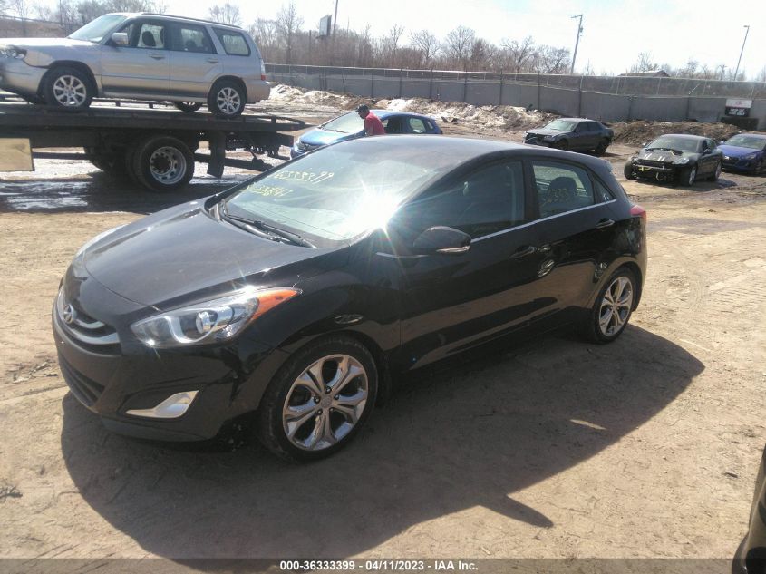 2013 HYUNDAI ELANTRA GT W/BLUE INT - KMHD35LE5DU054224