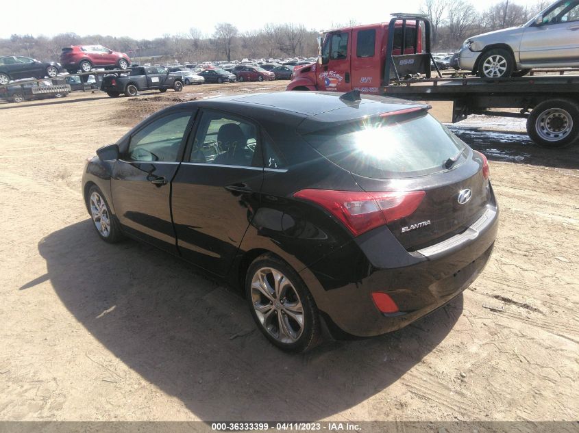 2013 HYUNDAI ELANTRA GT W/BLUE INT - KMHD35LE5DU054224