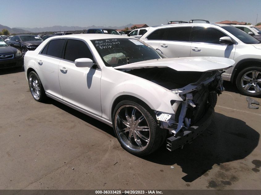 2014 CHRYSLER 300 - 2C3CCAAG8EH243875