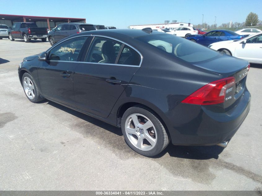 2013 VOLVO S60 T5 - YV1612FS0D2180595