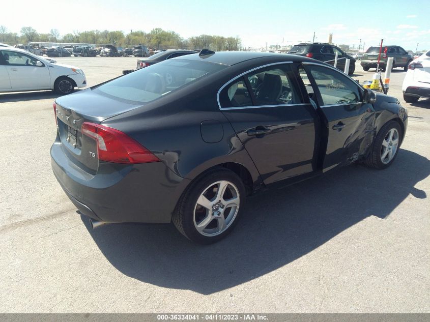 2013 VOLVO S60 T5 - YV1612FS0D2180595