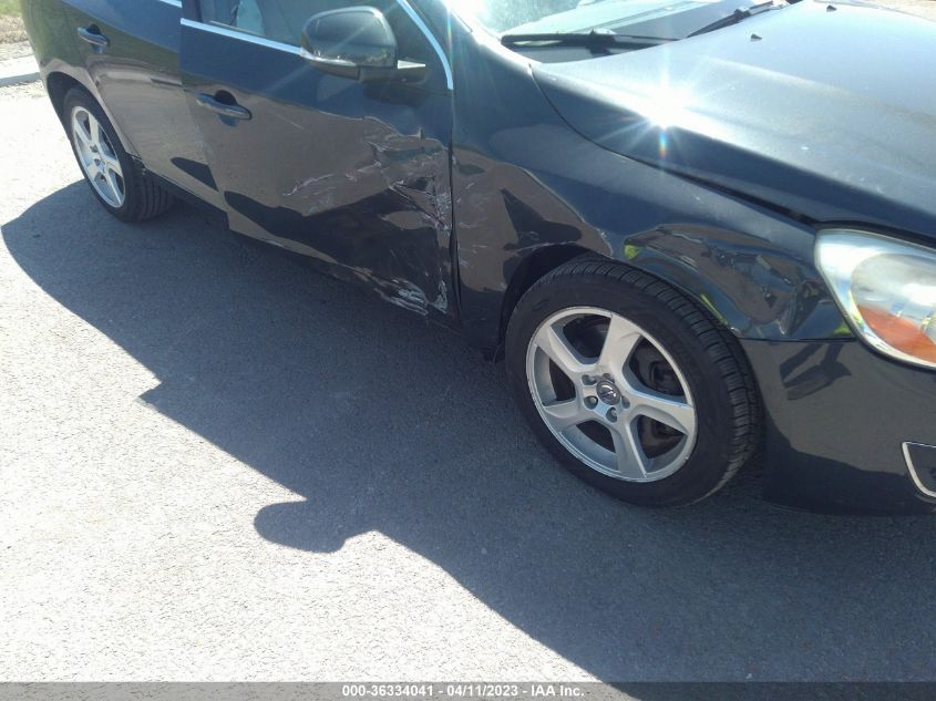 2013 VOLVO S60 T5 - YV1612FS0D2180595