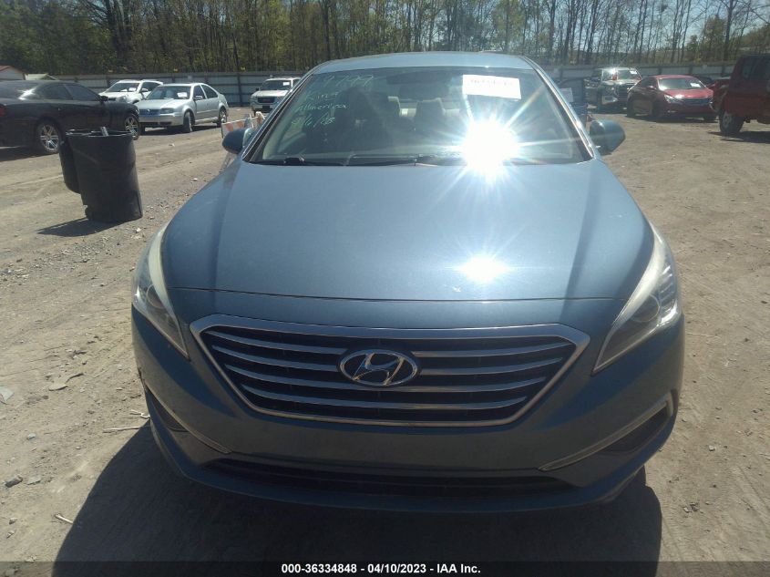 2015 HYUNDAI SONATA 2.4L SE - 5NPE24AF2FH178837