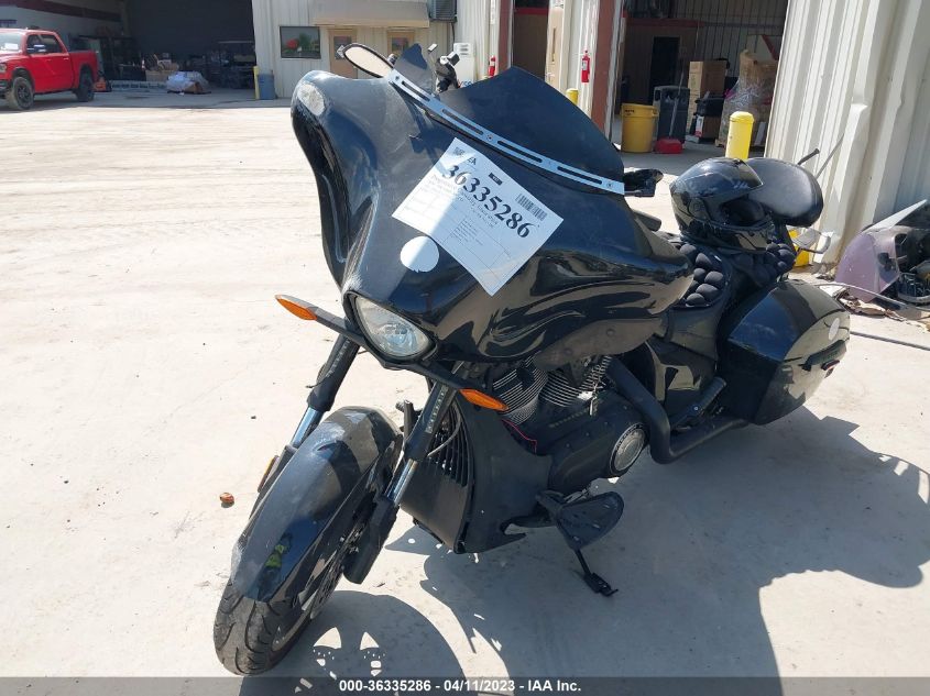 2014 VICTORY MOTORCYCLES CROSS ROADS 8-BALL 5VPBA36N2E3032238